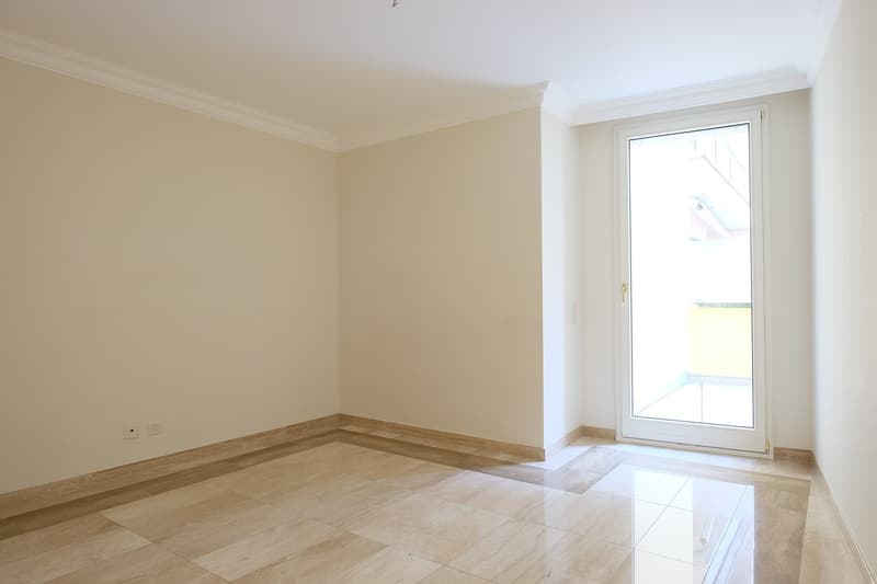 Affittasi appartamento di alto standing, lungolago Lugano 2° Piano (11)
