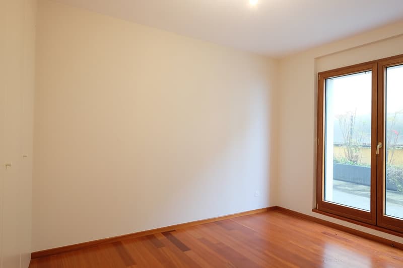 Affittasi appartamento di alto standing, lungolago Lugano al 3° piano (8)