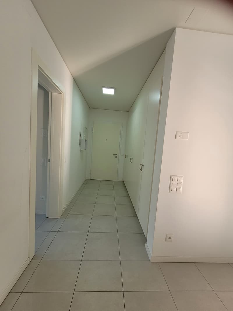 Begli appartamenti soleggiati (11)
