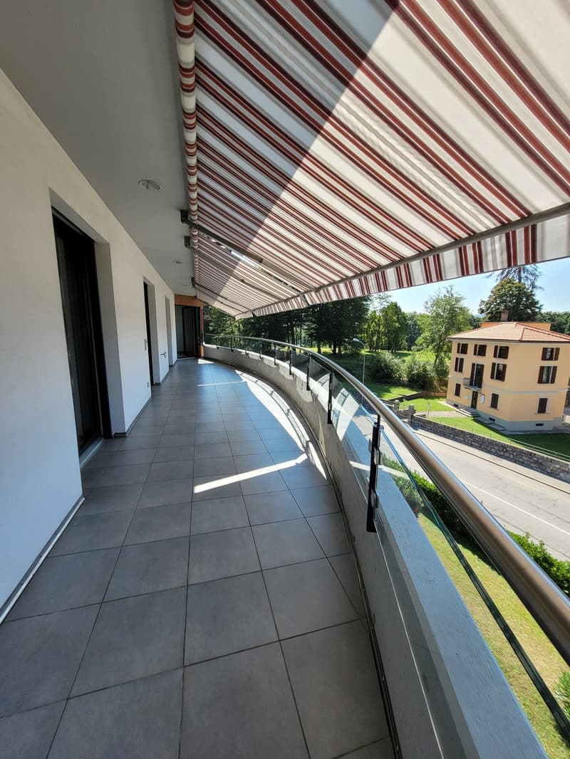 Luminoso appartamento di 4.5 locali con balcone a Mendrisio (3)