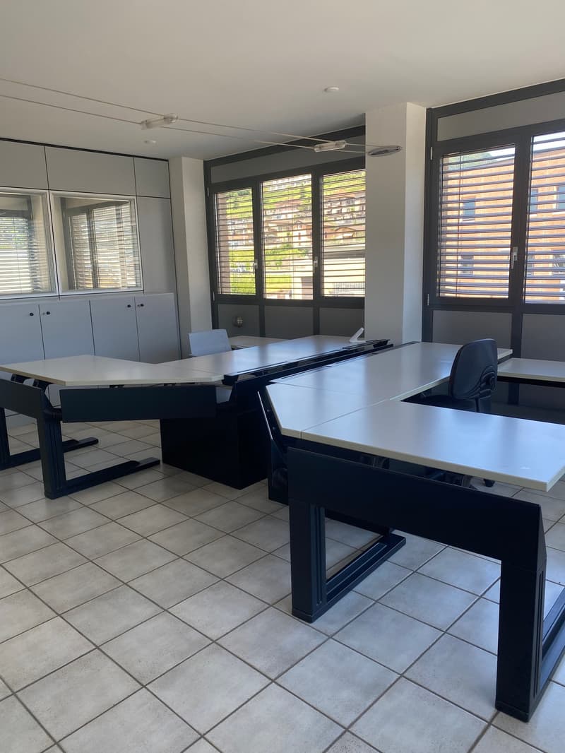 Ufficio di 4 locali in affitto a Balerna-Via Sottobisio 30 (3)