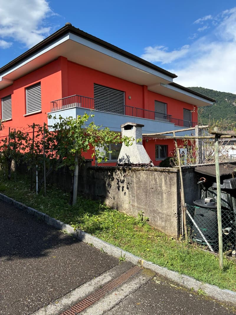 Affascinante casa unifamiliare con garage a Castel San Pietro (3)