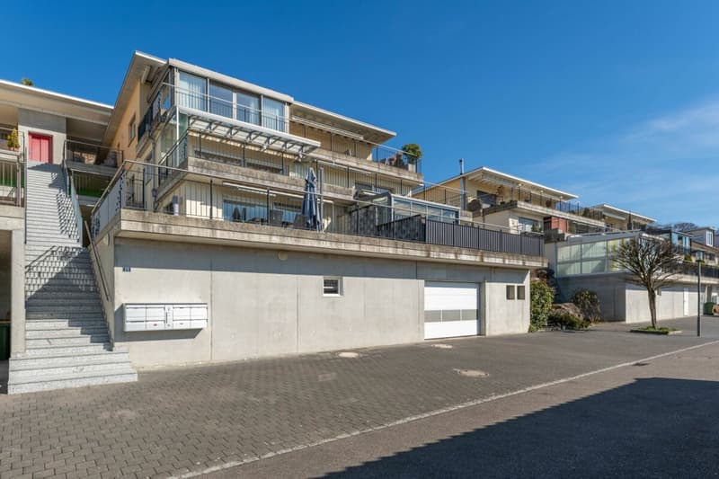 Grossi 4 ½-Zemmer-Terrassewohnig met troumhafter Ussecht (11)