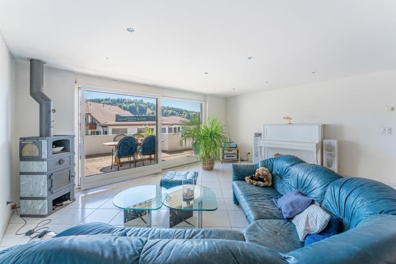 Es Huus em Huus: grossi 6.5-Zemmer-Maisonette-Wohnig (5)