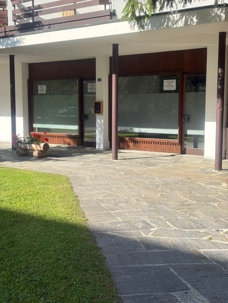 LOCALE COMMERCIALE IN LOCAZIONE a S. Bernardino – 126 m² (4)