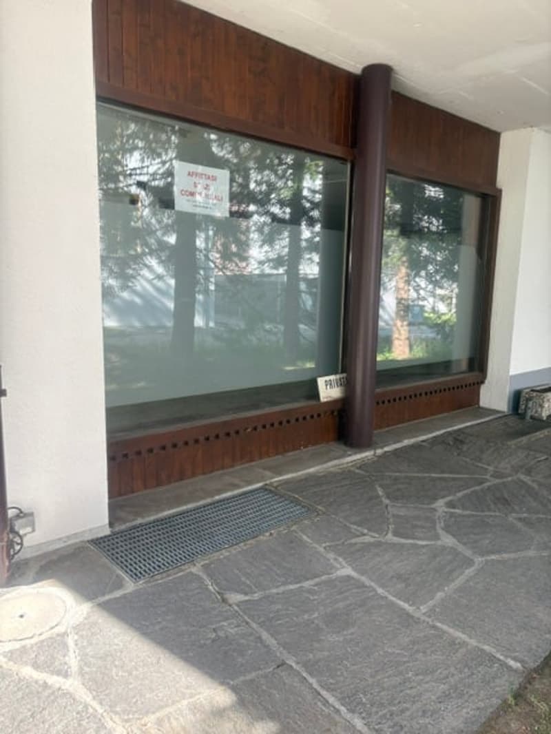 LOCALE COMMERCIALE IN LOCAZIONE a S. Bernardino – 126 m² (3)