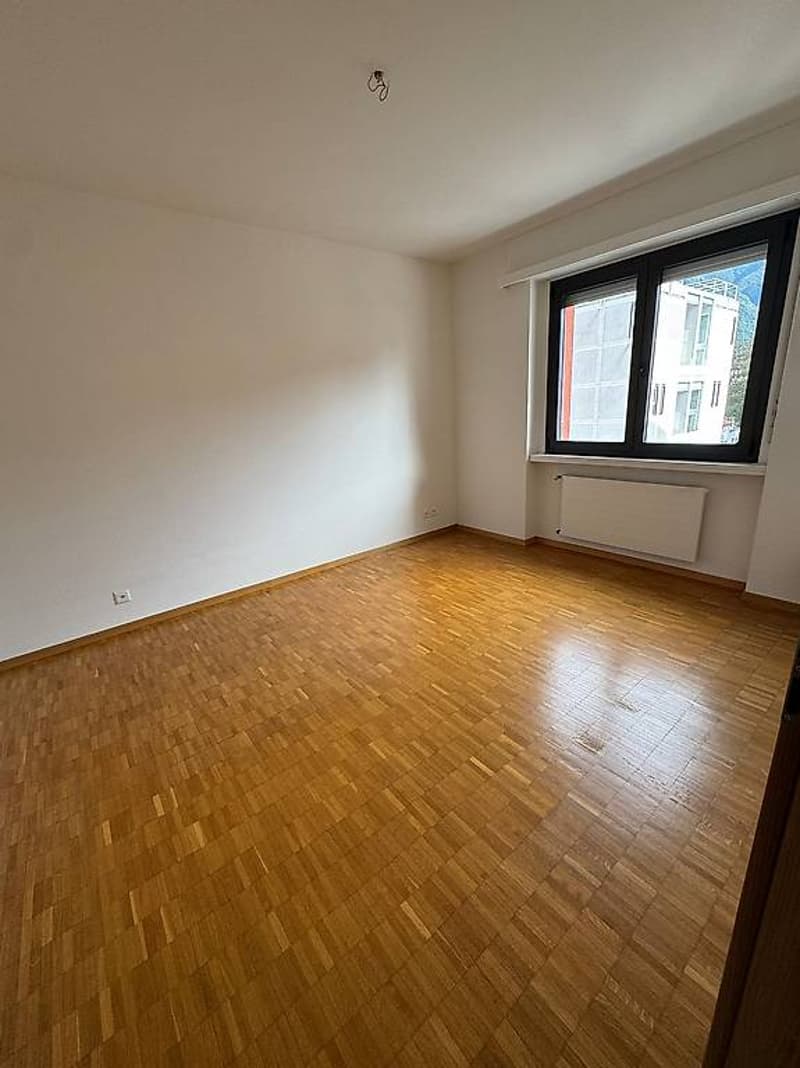 Affittasi appartamento 2.5 locali molto luminoso (4)