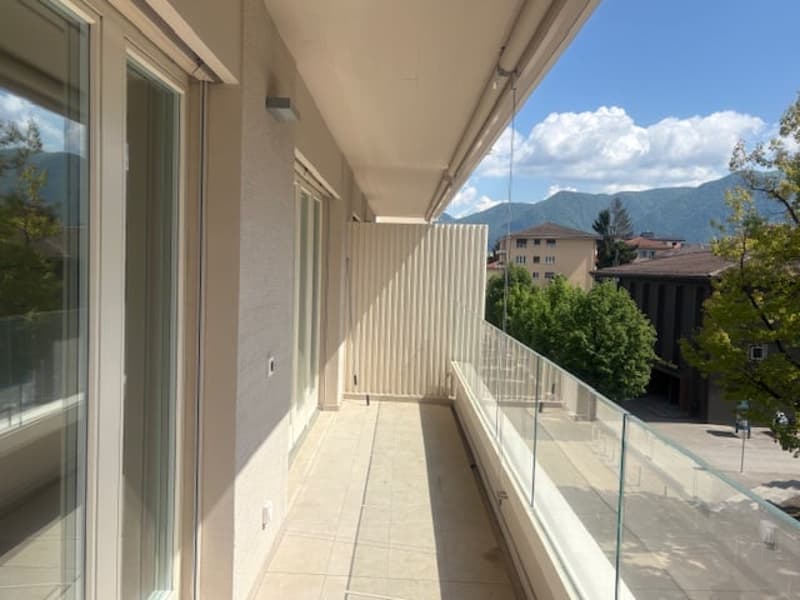 Luminoso appartamento di 2 locali con balcone e vista panoramica – Massagno (10)