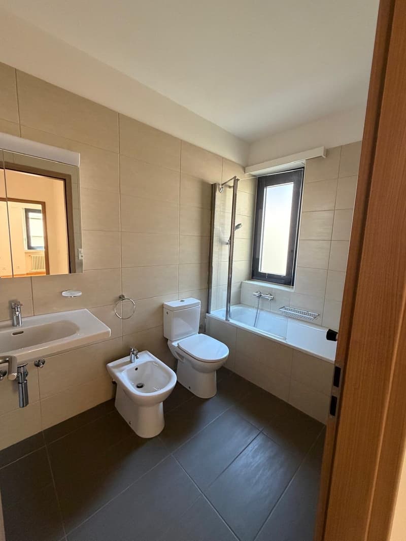 Luminoso appartamento di 4.5 locali con balcone a Lugano – Disponibile subito (6)