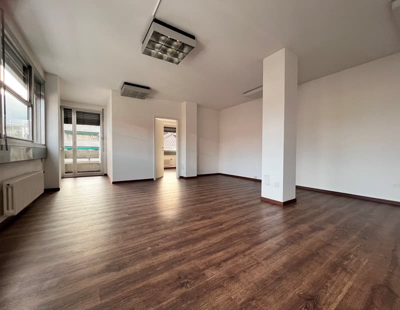Ufficio moderno di 75 m² in affitto a Chiasso (1)