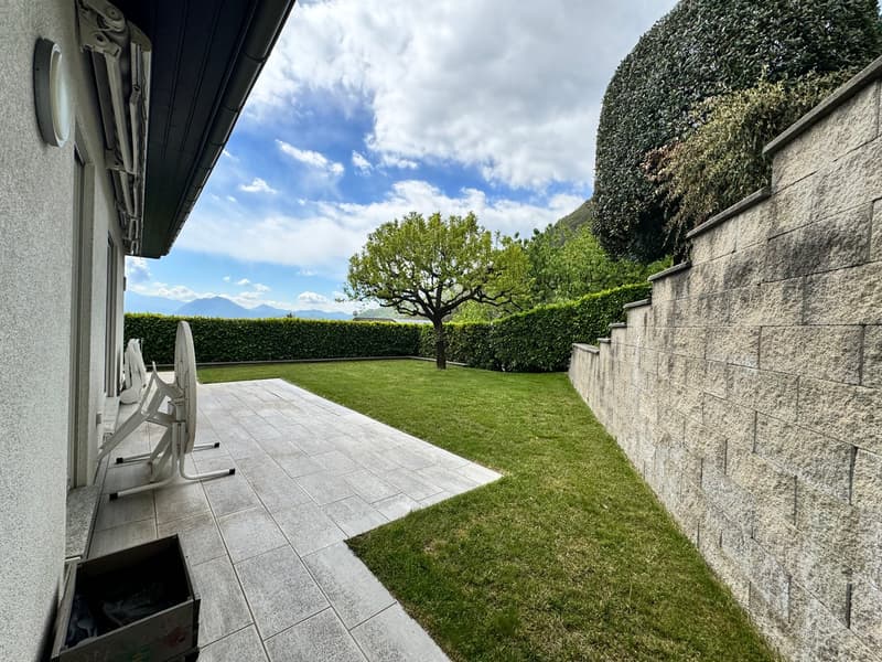 Casa unifamiliare con giardino (14)