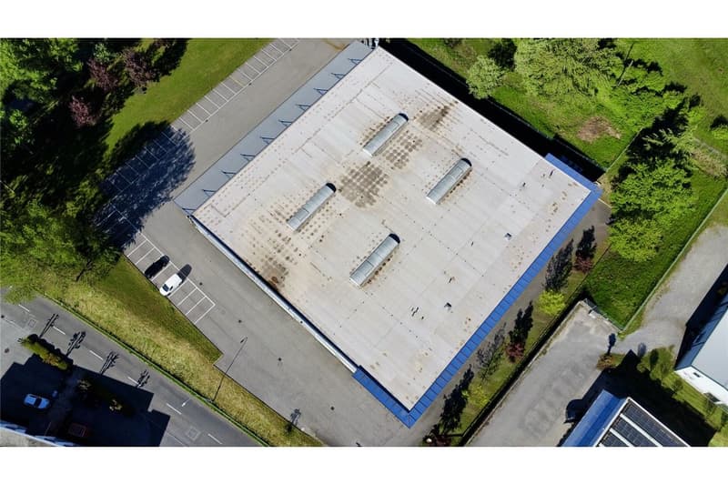 Edificio industriale con potenziale di espansione (2)