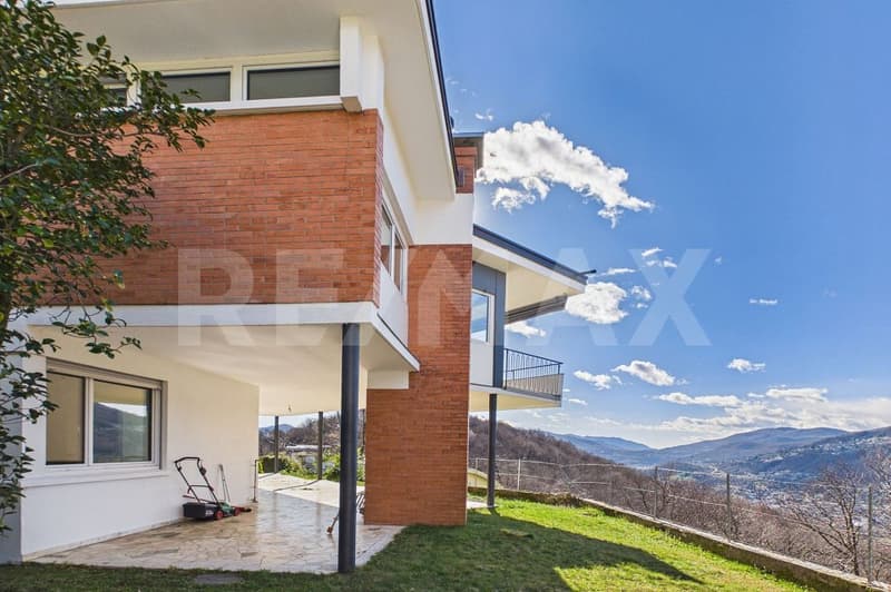 Villa panoramica con grande giardino e vista aperta  Breganzona (2)