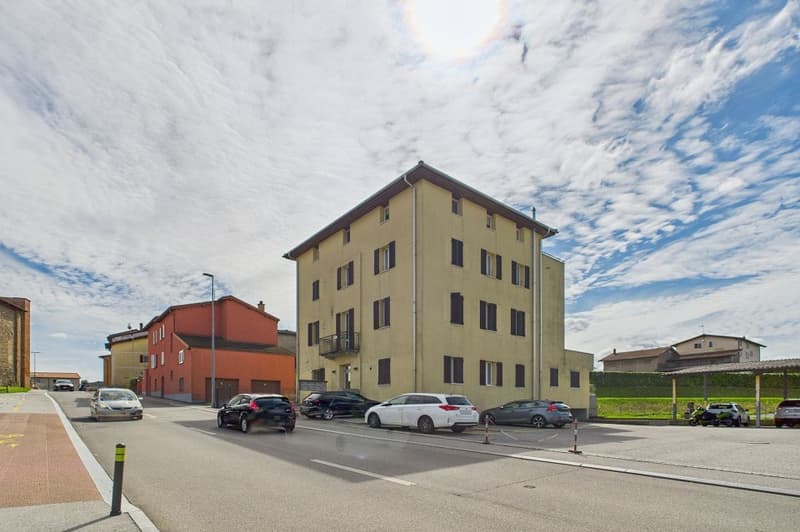 Luminoso appartamento di 4 ½ locali a Genestrerio (1)