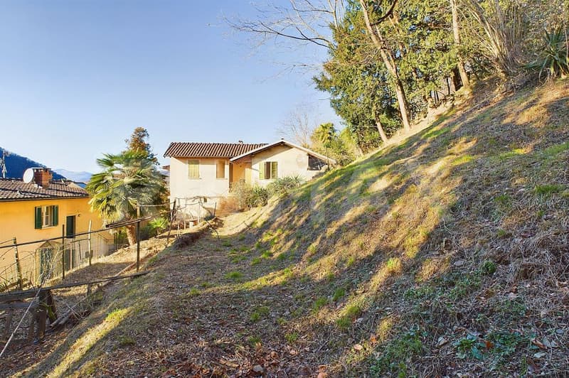 Casa di nucleo con terreno edificabile, ottimo investimento (2)