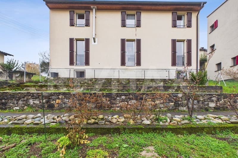 Casa unifamiliare di 4 ½ locali con appartamentino indipendente di 2 ½ locali (1)