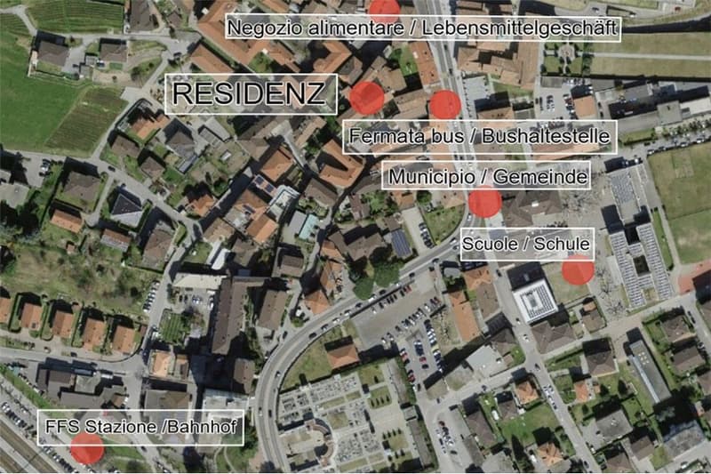 Residenza a reddito - 10 appartamenti, 1 negozio e grazioso cortile privato (2)