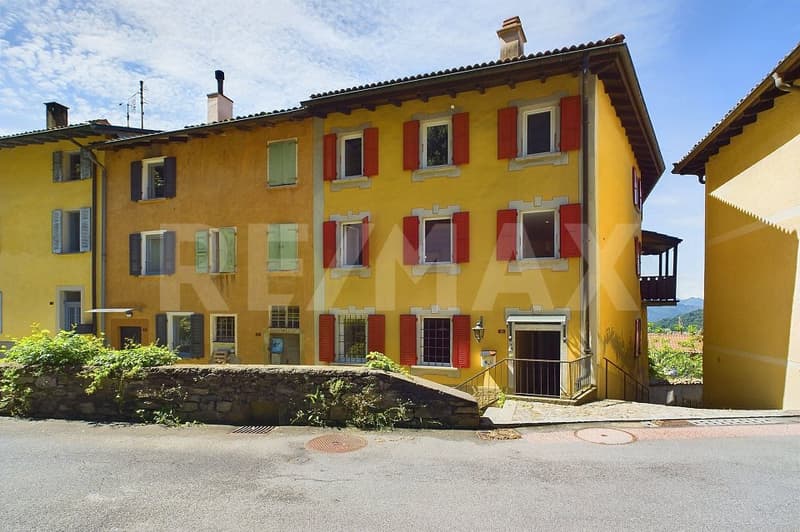 Incantevole Casa di Nucleo a Aranno (2)