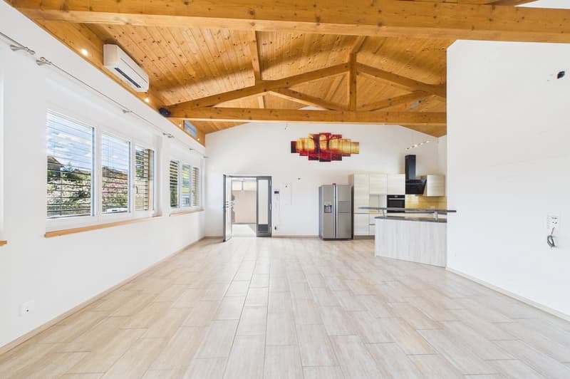 Più tempo per lei - pratico e accogliente 3 ½ locali ad Astano (2)