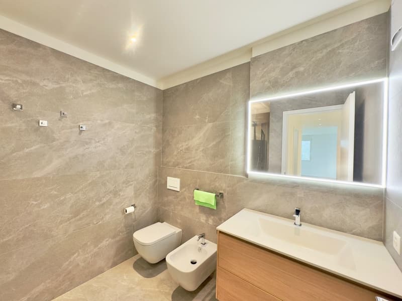 3784 CADEMPINO - MODERNO APPARTAMENTO CON VISTA PANORAMICA (12)