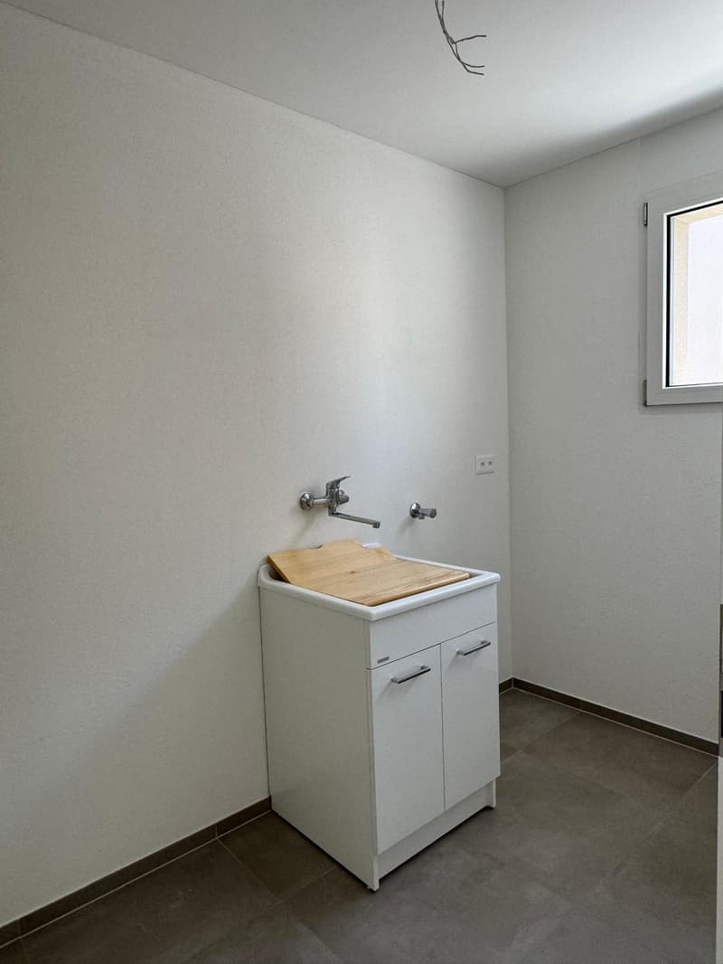 3728 BELLINZONA - 2 x 2.5 LOCALI - RECENTE COSTRUZIONE BUONA POSIZIONE (5)