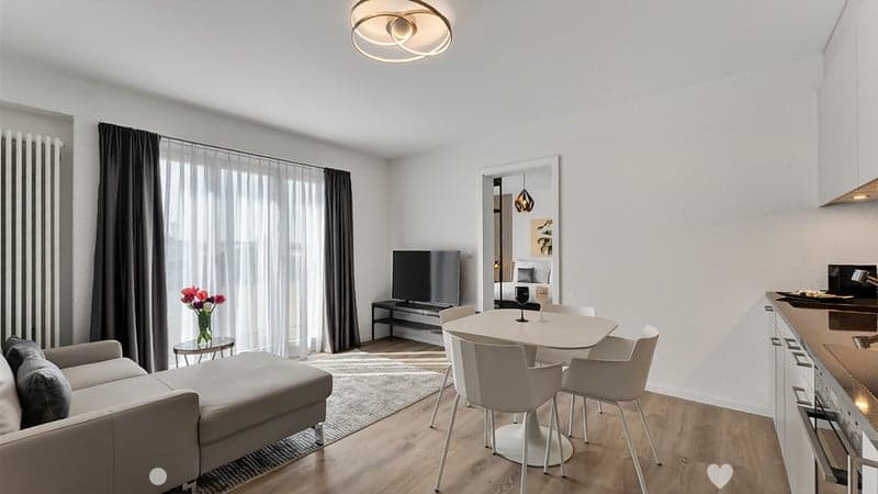 Moderne möblierte 2-Zimmer-Wohnung mit Service und Balkon in Biel (3)