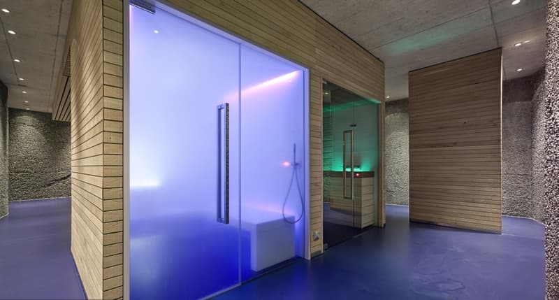 Eigener Fitness- und Wellnessbereich mit Saunalandschaft