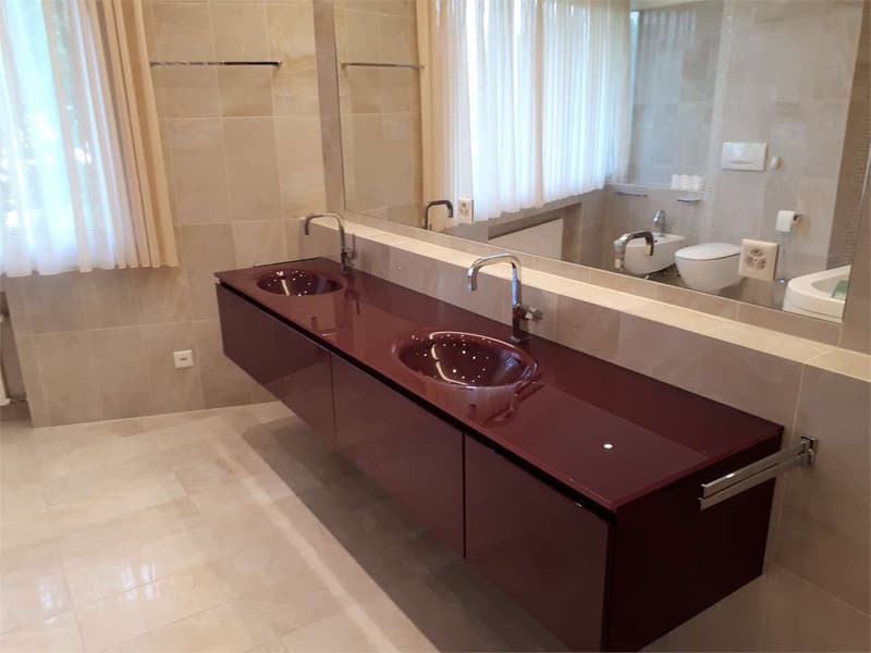 Vezia, splendida villa con piscina interna (9)