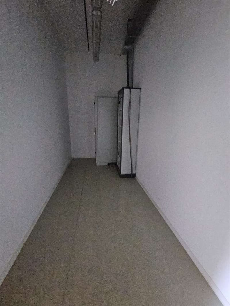 Sant'Antonino, affittiamo ufficio 250 mq + magazzini adiacenti (13)