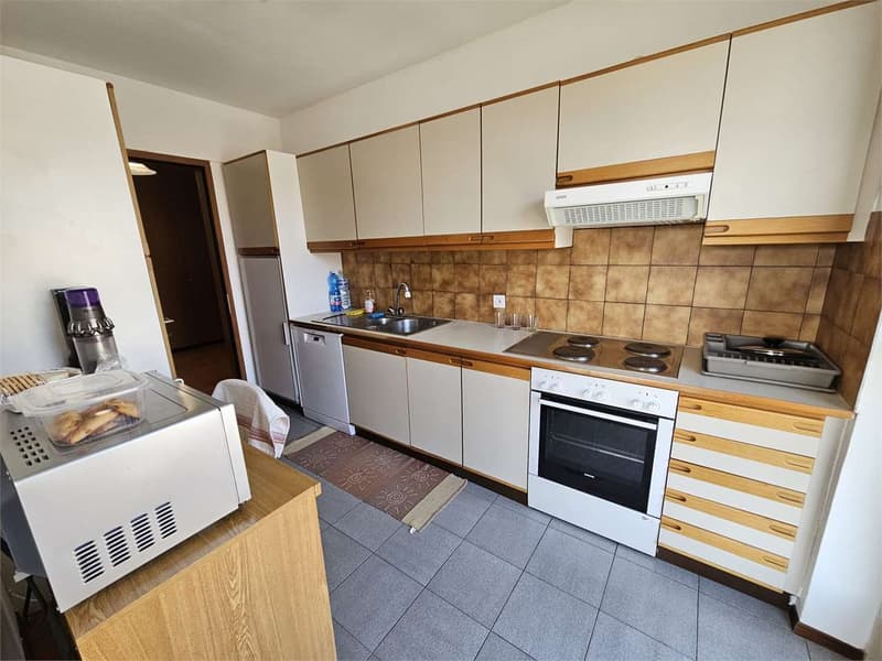 Mendrisio, interessante 3.5 locali con balconi (5)