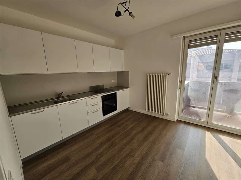 Chiasso, affitto ottimo 3.5 locali (5)