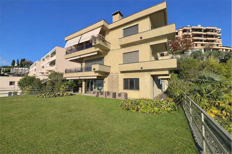 Appartamento vista lago con giardino (4)