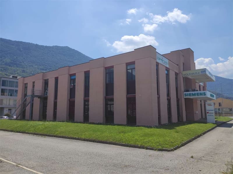 Affitto spazio commerciale 240 mq (2)