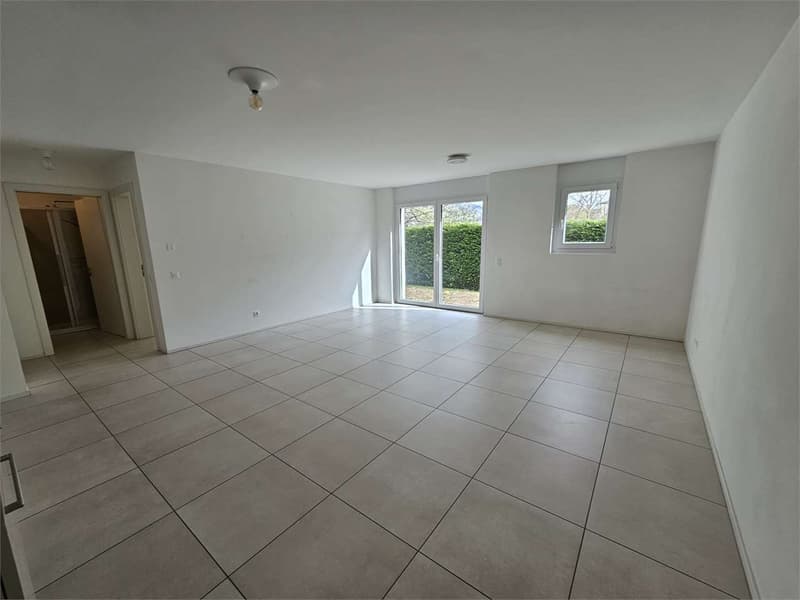 Iragna, affitto 2.5 locali piano terra con giardino privato (3)