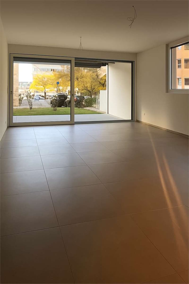 Moderno 2.5 con giardino (4)