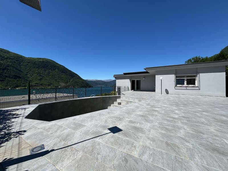 Villa con piscina (3)