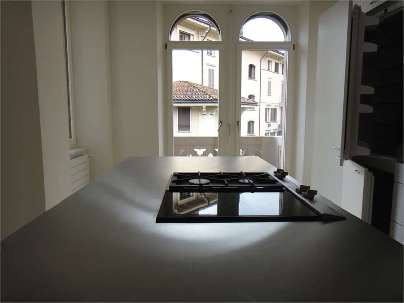 Lugano zona cattedrale, duplex 5.5 locali in villa d'epoca (7)