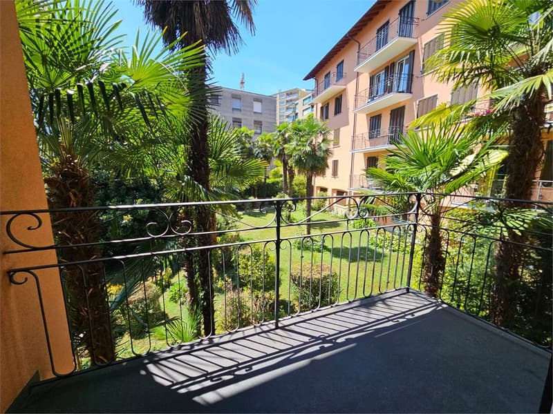 Lugano, grazioso 2.5 locali con balcone (5)