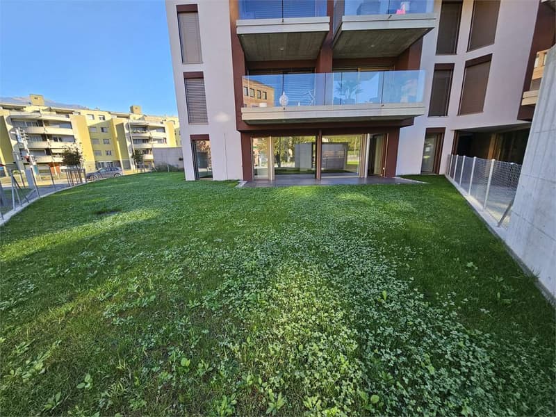 Giubiasco recente 4.5 locali con giardino (4)