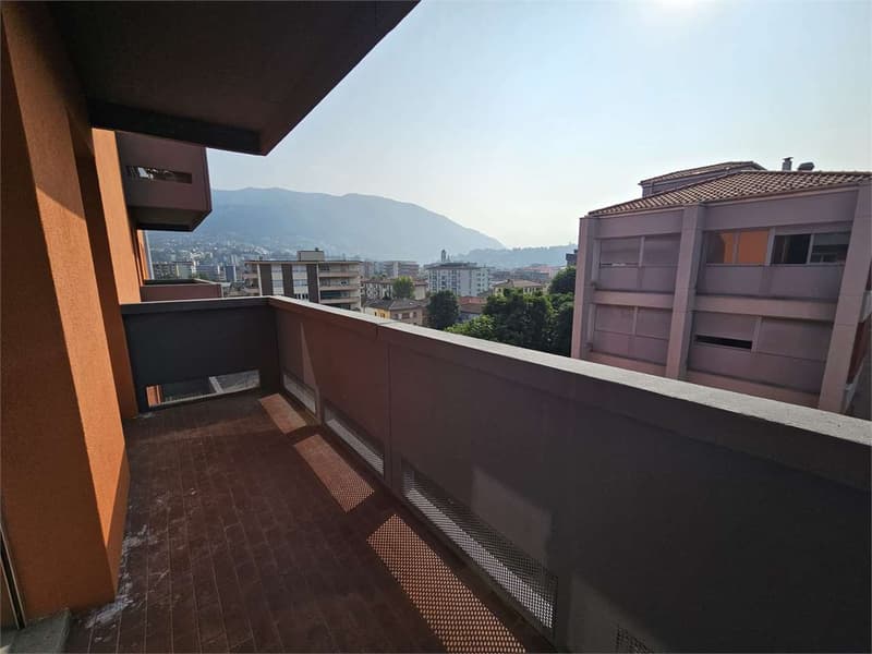 Chiasso, affitto ampio 3.5 locali con balcone (3)