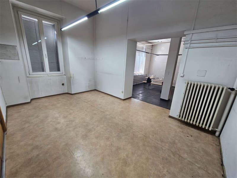 Lugano Centro, Spazio commerciale di 308 m² con uffici e area produtti (8)