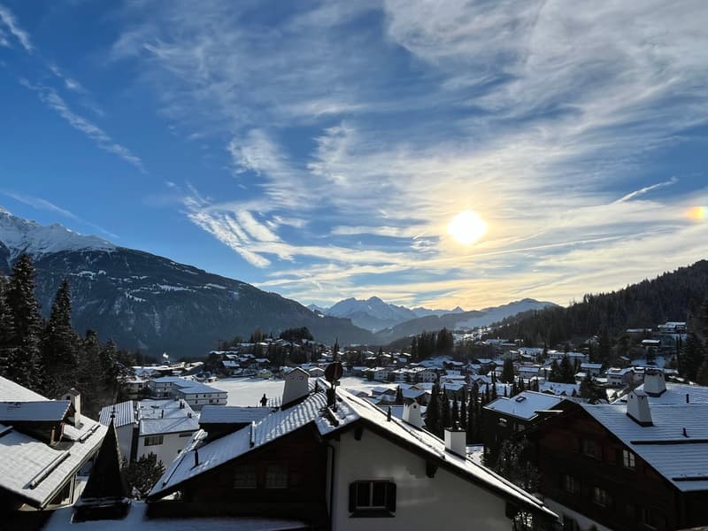Charmante Haushälfte mit Galerie und Bergblick in Laax (10)