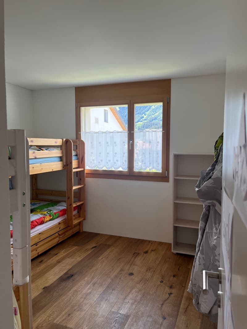 Moderne 3.5-Zimmerwohnung mit Weitsicht in Breil/Brigels (12)