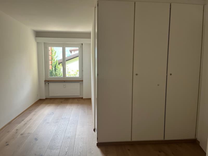 Charmante 3.5-Zimmerwohnung mit Balkon und Garagenbox in Laax (9)