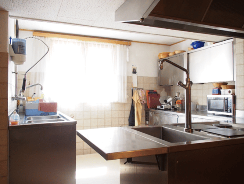 Wohnhaus mit Gewerbefläche und Entwicklungspotenzial in Trun (9)