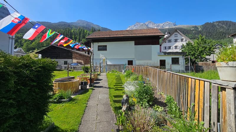 Wohnhaus mit Gewerbefläche und Entwicklungspotenzial in Trun (20)
