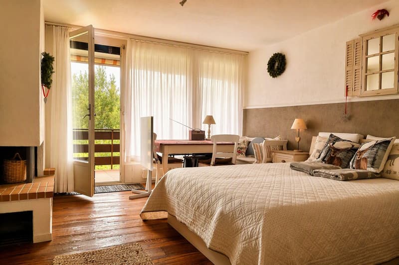 Möblierte und heimelige 1.5-Zimmerwohnung mit Balkon in Obersaxen (1)