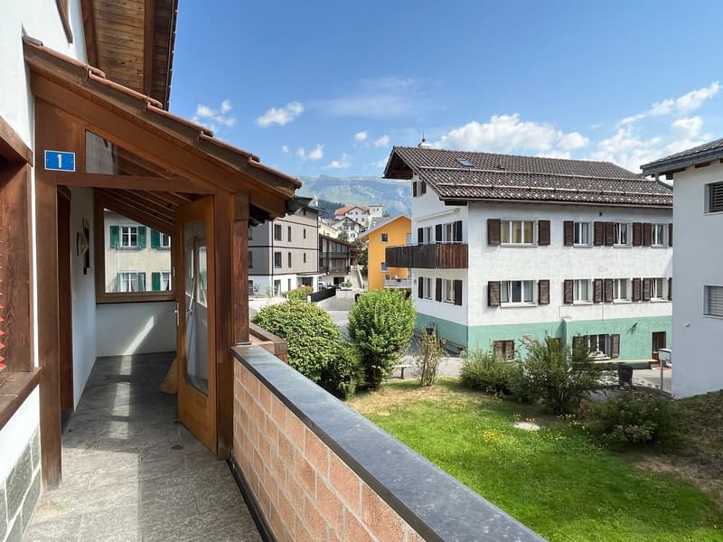 Charmante Doppelhaushälfte mit Studio in Laax (18)