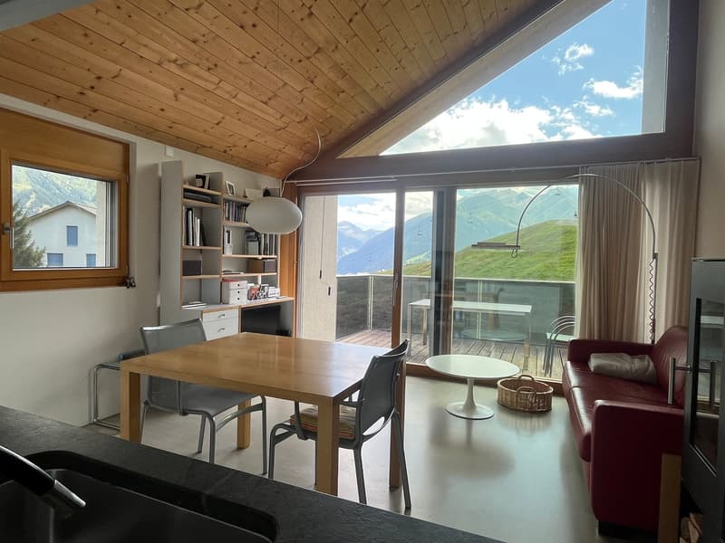 Moderne 2.5-Zimmer-Dachwohnung in Vella nahe Skilift (Val Lumnezia) (3)