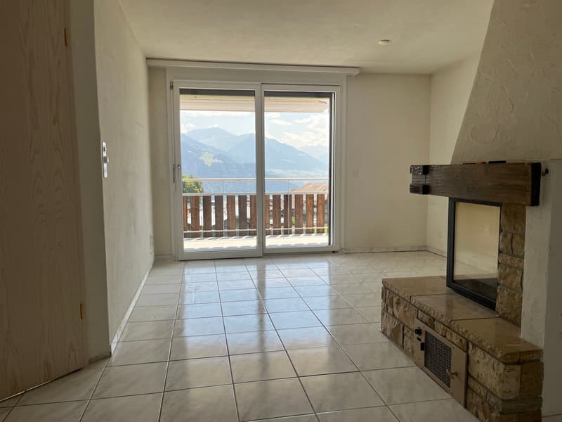 2.5-Zimmerwohnung mit Bergpanorama in Falera (Zweitwohnsitz) (2)